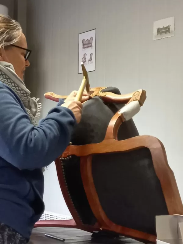Restauration de meubles, Corte, Les petits fauteuils