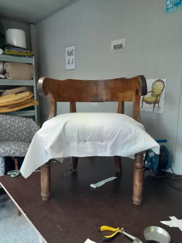 Rénovation de fauteuils, Corte, Les petits fauteuils