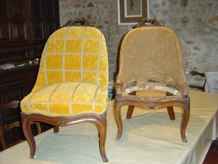 Atelier de restauration de fauteuils anciens de manière traditionnelle, Corte, Les petits fauteuils