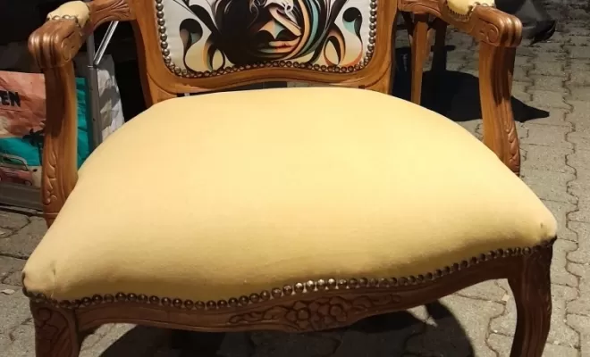 Vente de 2 fauteuils style Louis XV refaits entièrement à neuf, pièces uniques sur Corte, Corte, Les petits fauteuils