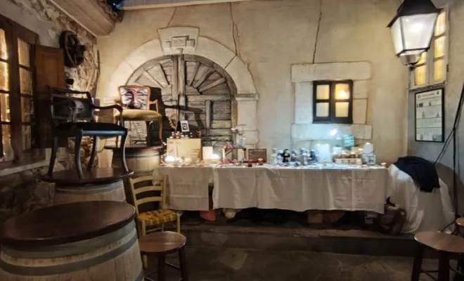 LES APERO'ART à Ajaccio, Corte, Les petits fauteuils