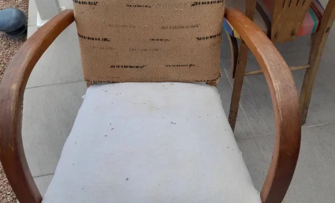 Rénovation d’un fauteuil bridge à Corte, Prunelli-di-Fiumorbo, Les petits fauteuils