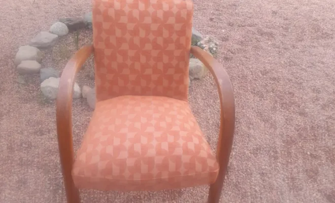 Rénovation d’un fauteuil bridge à Corte, Prunelli-di-Fiumorbo, Les petits fauteuils