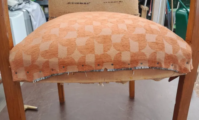 Rénovation d’un fauteuil bridge à Corte, Prunelli-di-Fiumorbo, Les petits fauteuils